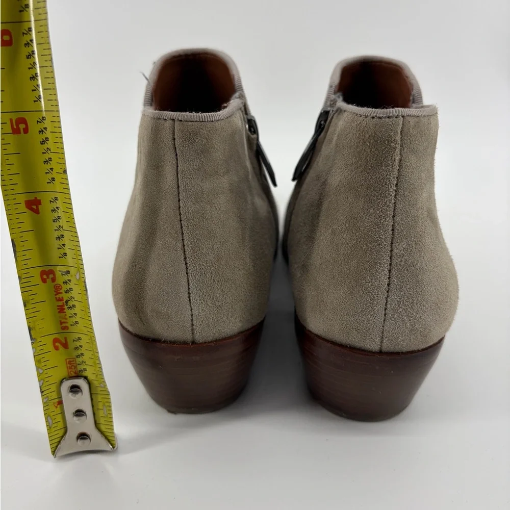 Sam Edelman Women's Size 7 Ankle Boot Taupe Gray Suede Zip - Picture 4 of 10